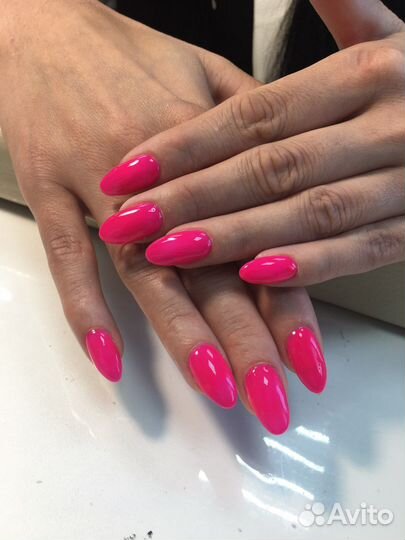 Маникюр и педикюр