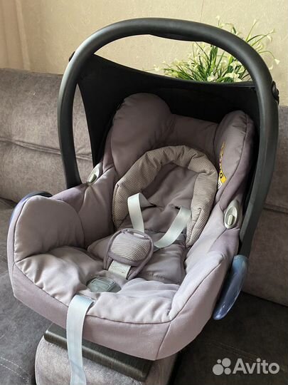 Автокресло maxi cosi доя новорожденного