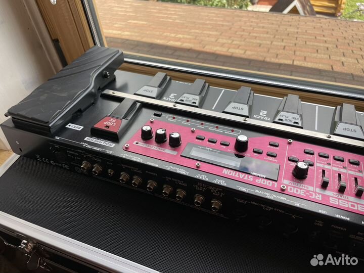 Гитарный процессор Loop station Boss RC-300