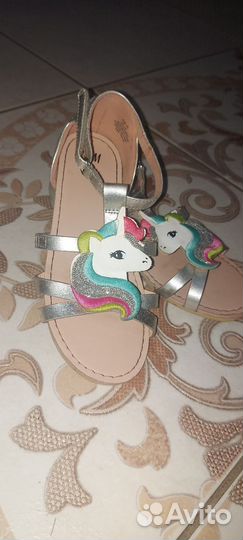 Сандалии для девочки