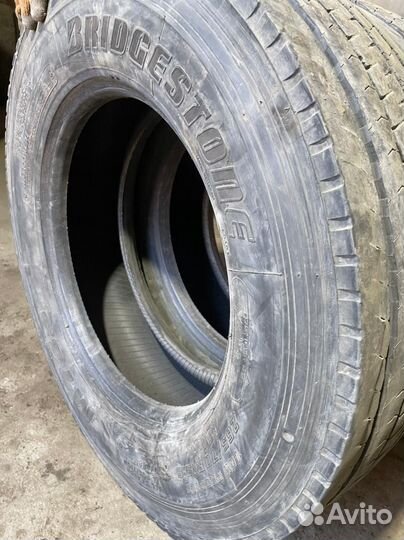 Грузовая шина бу 265 70 R19.5 Bridgestone