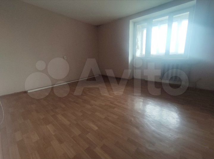 2-к. квартира, 50 м², 5/9 эт.