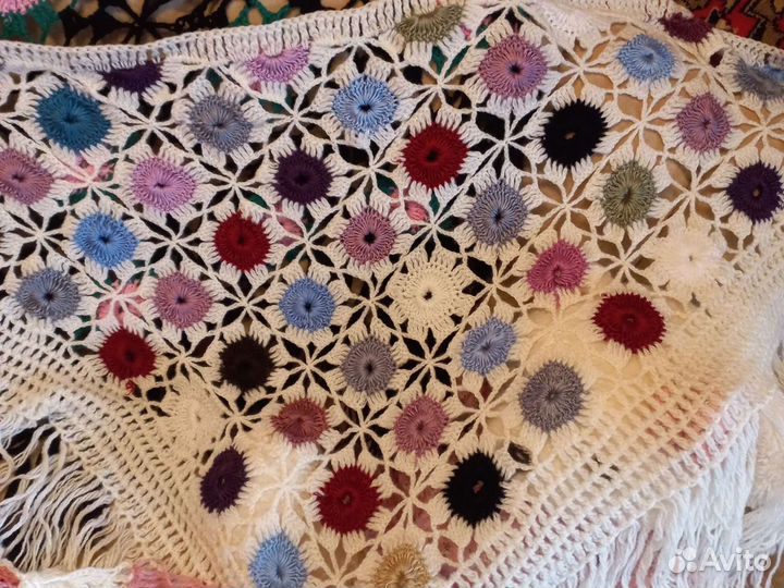 Платки-шали вязаные крючком