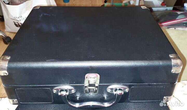 Виниловый проигрыватель