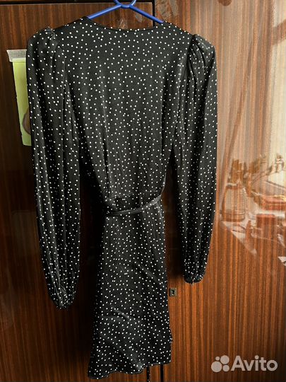 Черное платье на запах