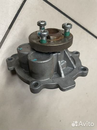 Помпа Chevrolet Kruze 1.8