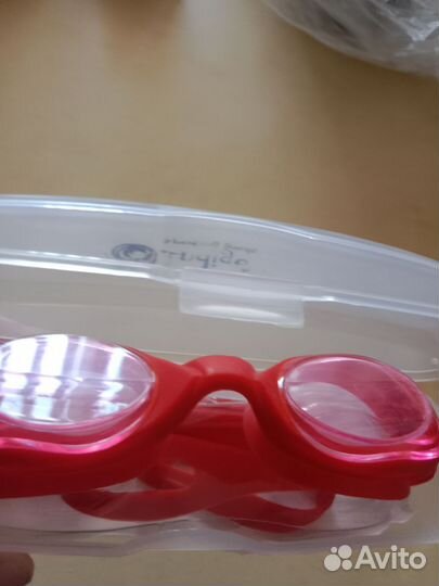 Очки для плавания