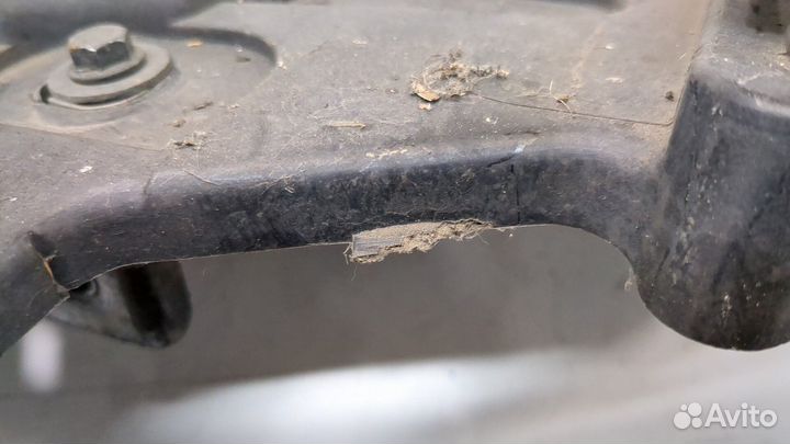 Кронштейн фары левый Renault Megane 3, 2011