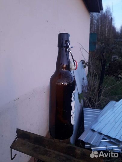 Бутылки с бугельной пробкой