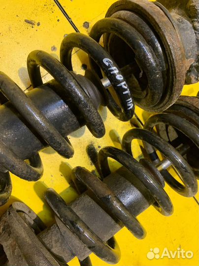 Стойка передняя Kia Sportage 1993-2006