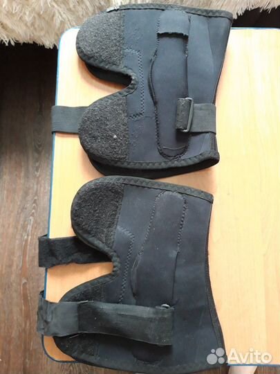 Наколенники ортопедические