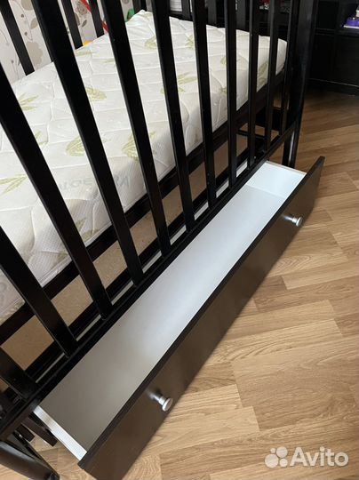 Кроватка детская