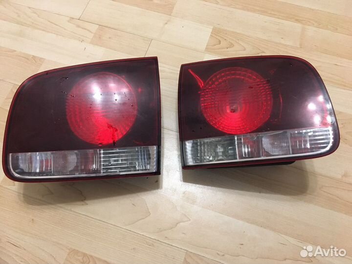 Фонарь задний левый Volkswagen Touareg 08