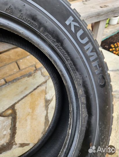 Kumho WinterCraft SUV Ice WS31 225/65 R17 106