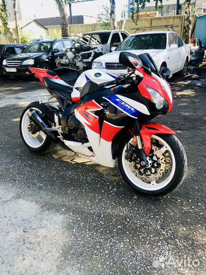 Honda CBR1000RR Fireblade 2008г