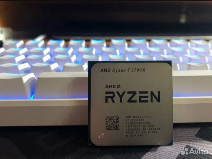 Процессор AMD Ryzen 7 3700X