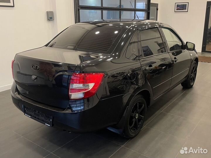 LADA Granta 1.6 МТ, 2013, 176 000 км