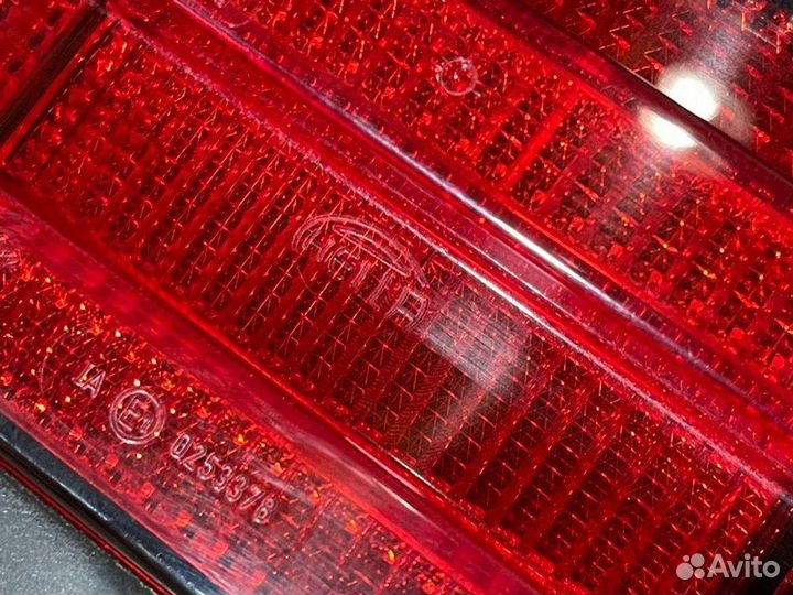 Фонари задние Mercedes-Benz E280 W124 104.942 1994