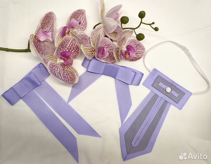 Заколки и галстук