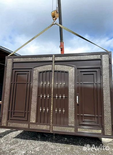 Ворота в Махачкале в стиле неоклассика на заказ