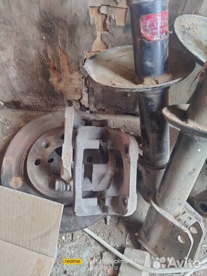 Стойки на renault logan