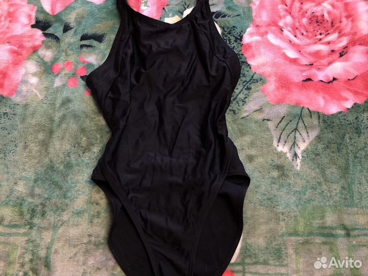 Блузки, купальники и др.одежда