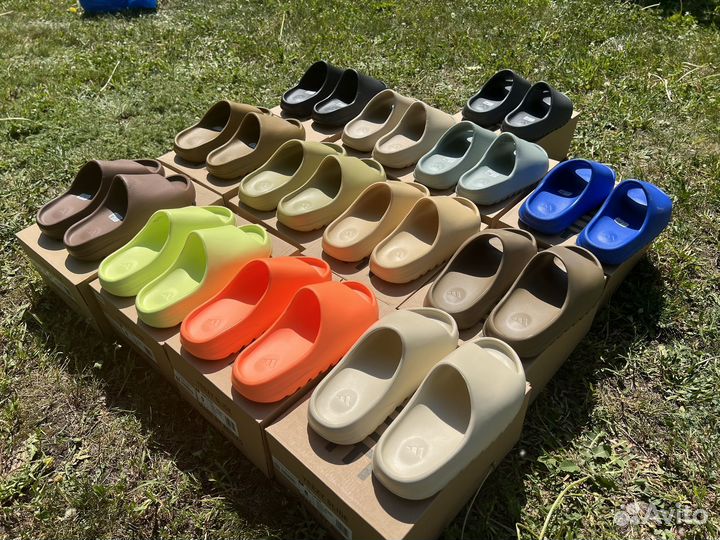 Сланцы шлепанцы Adidas Yeezy Slide