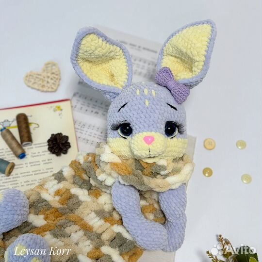 Вязаные игрушки ручной работы заяц