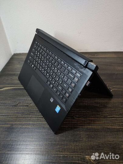 Сенсорный ноутбук трансформер Lenovo Core i3 SSD
