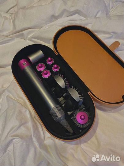 Женская одежда, косметика