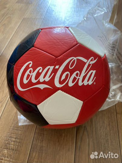 Футбольный мяч coca cola