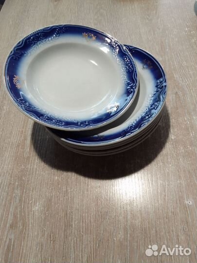 Набор тарелок