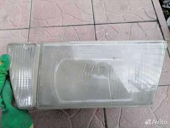 Автомобильная фара