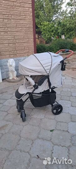 Прогулочная коляска bubago model 2