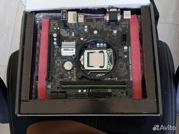 Материнская плата с процессором i3 8100