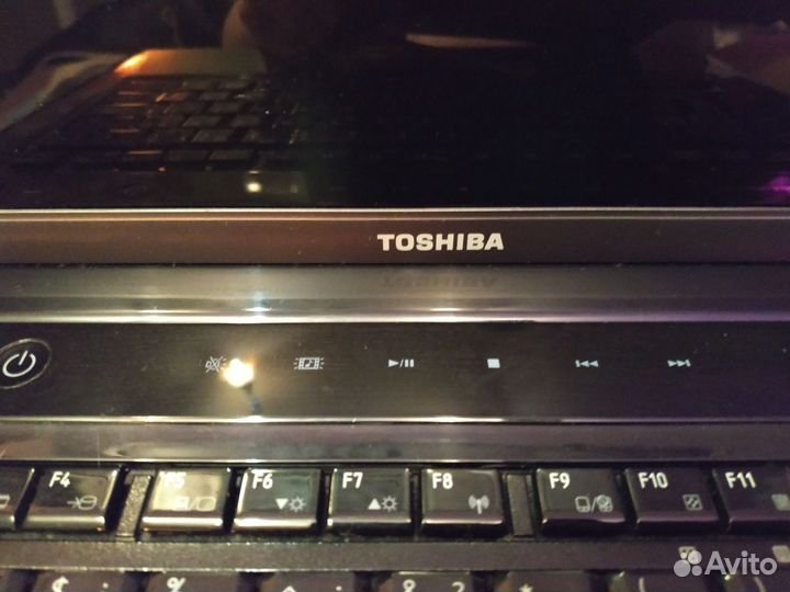 Ноутбук toshiba