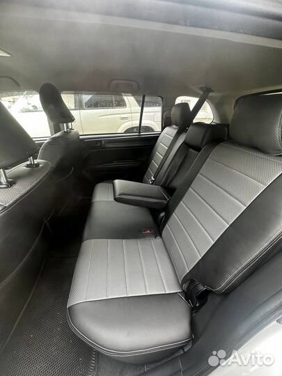 Авточехлы экокожа / новые