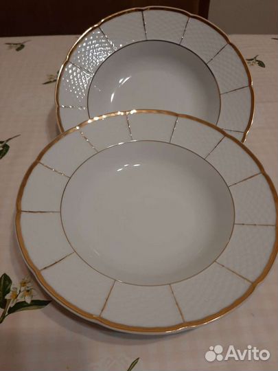 Тарелки фарфоровые чешские новые