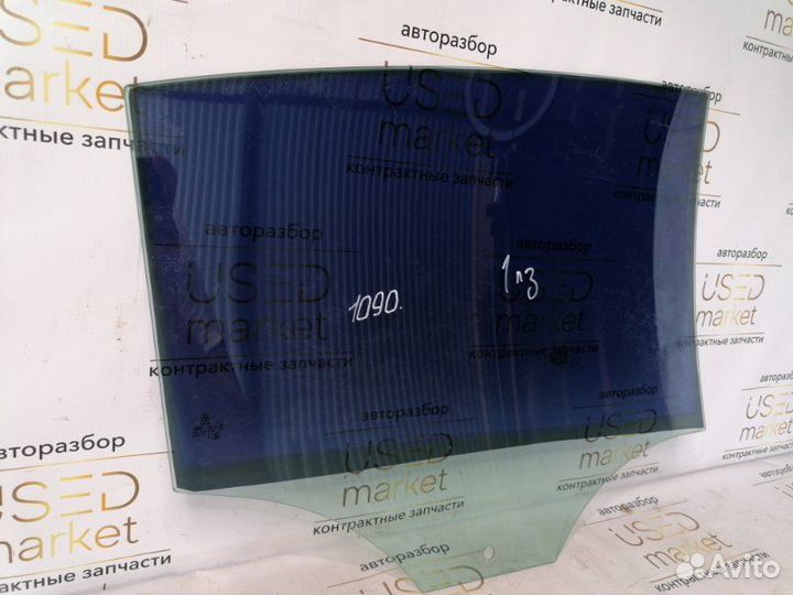 Стекло двери заднее левое Volkswagen Passat B6 1.8