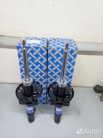 Амортизатор передний Rapid с 2012