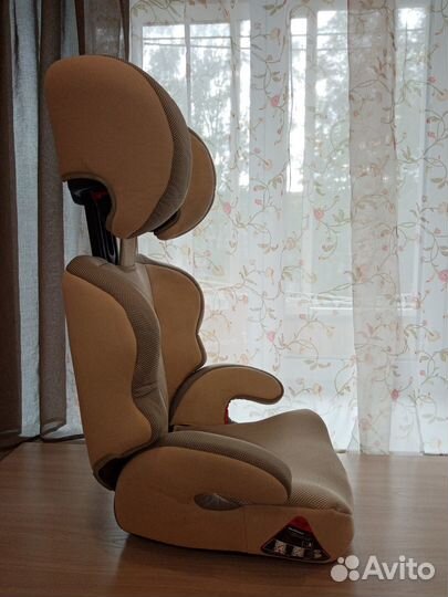 Автокресло (15-36 кг) Heyner MaxiProtect