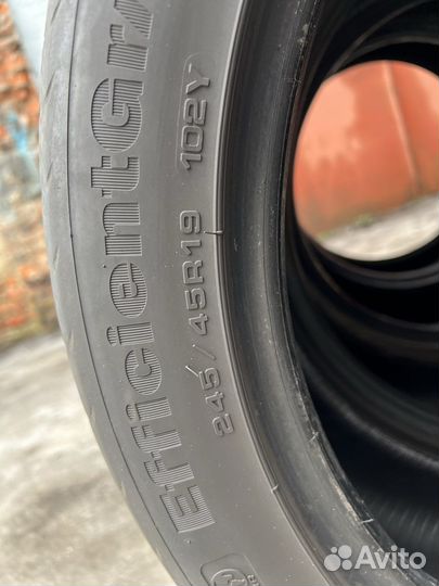 Goodyear EfficientGrip 245/45 R19 и 275/40 R19 101Y