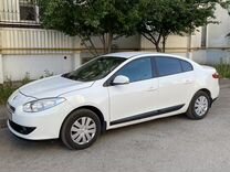 Renault Fluence 1.6 AT, 2011, 131 000 км, с пробегом, цена 950 000 руб.