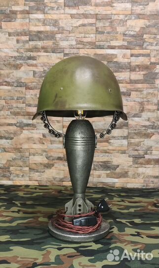 Настольная лампа на военную тему