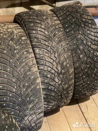 Зимние шины 245 50 R19 run flat