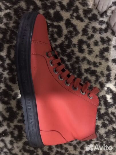 Ботинки женские