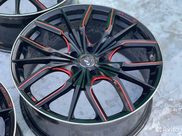 Красивые двухцветные Weds Leonis R20 5-114,3
