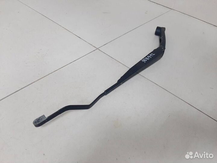 Поводок стеклоочистителя передний левый Hyundai So