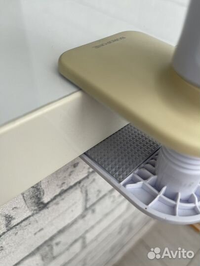 Универсальный держатель под телефон или планшет