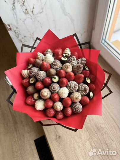 Подарки на 23 февраля и 8 марта